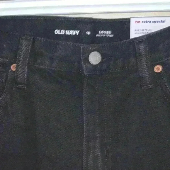 Old Navy Extra High-Waisted Sky-Hi Straight Black Jeans for Women - Picture 5 of 13